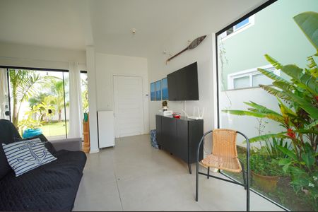 Casa para alugar com 124m², 3 quartos e 2 vagas Casa para alugar com 124m², 3 quartos e 2 vagasSala