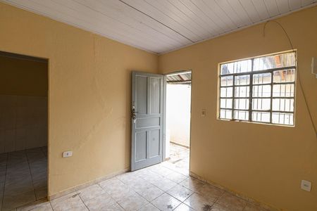Casa para alugar com 40m², 1 quarto e sem vaga Casa para alugar com 40m², 1 quarto e sem vagaSala