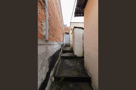 Casa para alugar com 40m², 1 quarto e sem vaga Casa para alugar com 40m², 1 quarto e sem vagaEscada