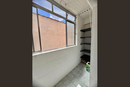 Apartamento para alugar com 40m², 2 quartos e sem vaga Apartamento para alugar com 40m², 2 quartos e sem vagaÁrea de serviço