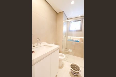 Apartamento à venda com 93m², 3 quartos e 2 vagas Apartamento à venda com 93m², 3 quartos e 2 vagasBanheiro da Suíte