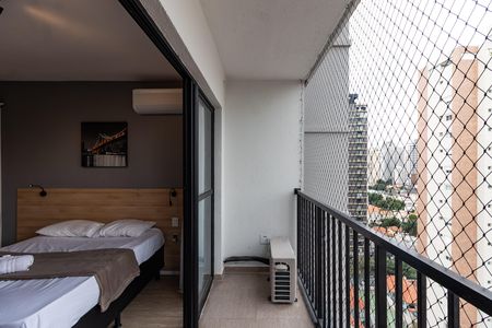 Varanda de kitnet/studio para alugar com 1 quarto, 25m² em Barra Funda, São Paulo