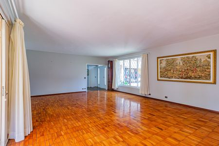 Casa para alugar com 1200m², 6 quartos e 3 vagasSala 1