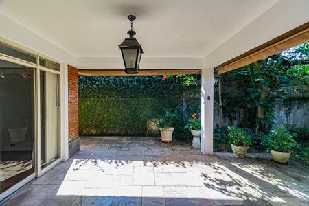 Casa para alugar com 1200m², 6 quartos e 3 vagasVista da Sala 2