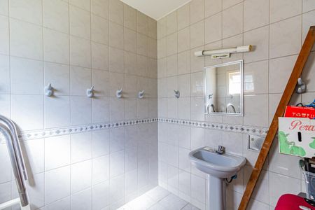 Casa para alugar com 1200m², 6 quartos e 3 vagasBanheiro - Edícula