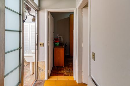 Casa para alugar com 1200m², 6 quartos e 3 vagasQuarto de Serviço