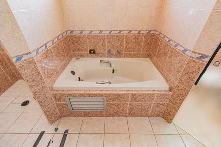 Casa para alugar com 1200m², 6 quartos e 3 vagasBanheiro da Suíte 1