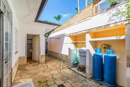 Casa para alugar com 1200m², 6 quartos e 3 vagasÁrea de Serviço