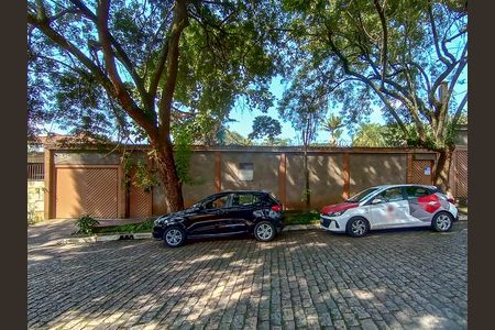 Casa para alugar com 1200m², 6 quartos e 3 vagasFachada