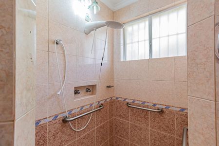 Casa para alugar com 1200m², 6 quartos e 3 vagasBanheiro da Suíte 1