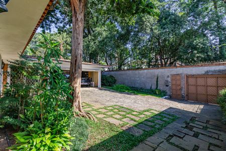 Casa para alugar com 1200m², 6 quartos e 3 vagasGaragem