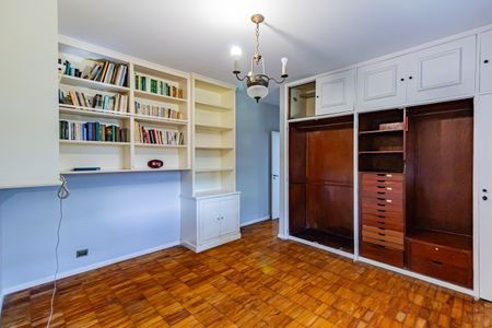 Casa para alugar com 1200m², 6 quartos e 3 vagasSuíte 3