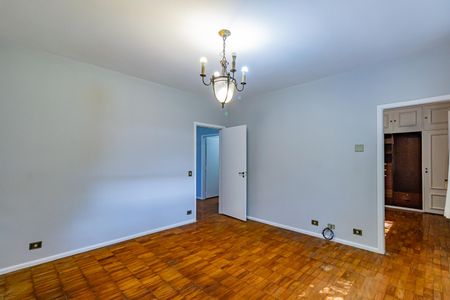 Casa para alugar com 1200m², 6 quartos e 3 vagasSuíte 1
