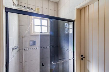 Casa para alugar com 1200m², 6 quartos e 3 vagasBanheiro - Edícula