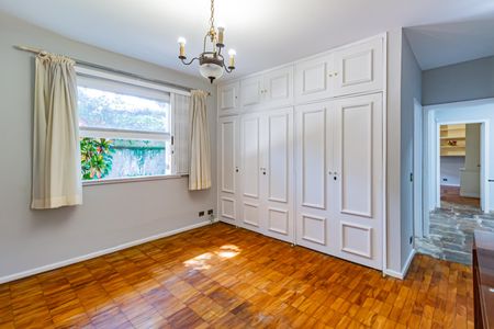 Casa para alugar com 1200m², 6 quartos e 3 vagasSuíte 2
