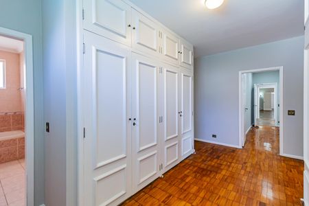 Casa para alugar com 1200m², 6 quartos e 3 vagasCloset da suíte 1