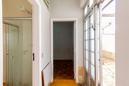 Casa para alugar com 1200m², 6 quartos e 3 vagasQuarto de Serviço