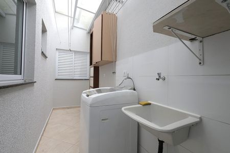 Apartamento à venda com 68m², 2 quartos e 2 vagas Apartamento à venda com 68m², 2 quartos e 2 vagasÁrea de Serviço