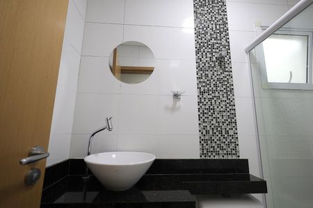 Apartamento à venda com 68m², 2 quartos e 2 vagas Apartamento à venda com 68m², 2 quartos e 2 vagasBanheiro