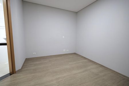 Apartamento à venda com 68m², 2 quartos e 2 vagas Apartamento à venda com 68m², 2 quartos e 2 vagasQuarto Suíte