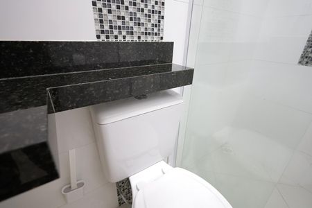 Apartamento à venda com 68m², 2 quartos e 2 vagas Apartamento à venda com 68m², 2 quartos e 2 vagasBanheiro