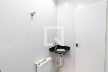 Casa de condomínio à venda com 92m², 2 quartos e 1 vaga Casa de condomínio à venda com 92m², 2 quartos e 1 vagaBanheiro