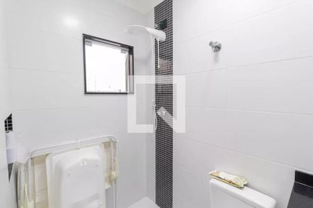 Casa de condomínio à venda com 92m², 2 quartos e 1 vaga Casa de condomínio à venda com 92m², 2 quartos e 1 vagaBanheiro