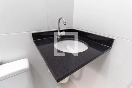 Casa de condomínio à venda com 92m², 2 quartos e 1 vaga Casa de condomínio à venda com 92m², 2 quartos e 1 vagaBanheiro