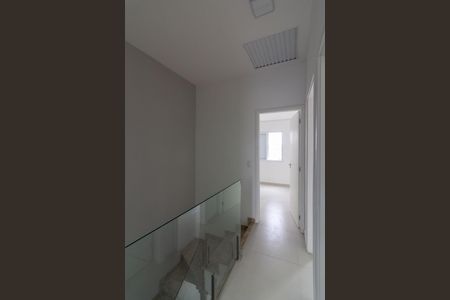 Casa à venda com 100m², 3 quartos e 2 vagas Casa à venda com 100m², 3 quartos e 2 vagasHall de distribuição