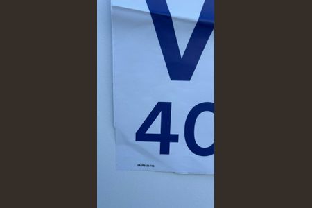 Casa à venda com 100m², 3 quartos e 2 vagas Casa à venda com 100m², 3 quartos e 2 vagasCódigo