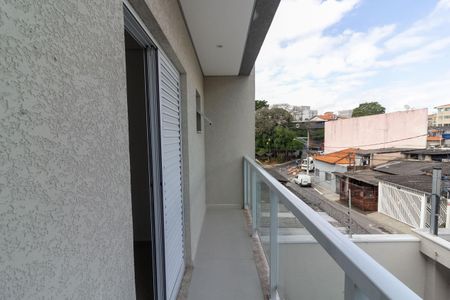 Casa à venda com 100m², 3 quartos e 2 vagas Casa à venda com 100m², 3 quartos e 2 vagasVaranda Quarto 1 - Suíte