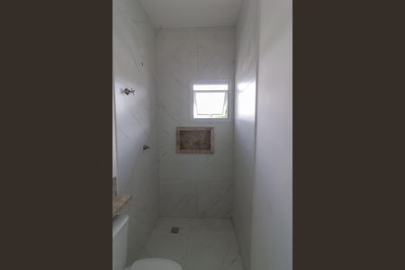 Casa à venda com 100m², 3 quartos e 2 vagas Casa à venda com 100m², 3 quartos e 2 vagasBanheiro Suíte