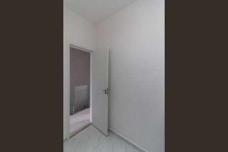 Casa à venda com 100m², 3 quartos e 2 vagas Casa à venda com 100m², 3 quartos e 2 vagasBanheiro Social