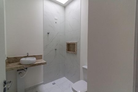 Casa à venda com 100m², 3 quartos e 2 vagas Casa à venda com 100m², 3 quartos e 2 vagasBanheiro Social
