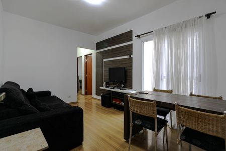 Sala de apartamento para alugar com 2 quartos, 50m² em Jardim Marica, Mogi das Cruzes