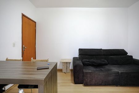 Apartamento para alugar com 50m², 2 quartos e 1 vaga Apartamento para alugar com 50m², 2 quartos e 1 vagaSala