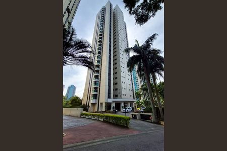 Apartamento para alugar com 192m², 3 quartos e 3 vagas Apartamento para alugar com 192m², 3 quartos e 3 vagasFachada