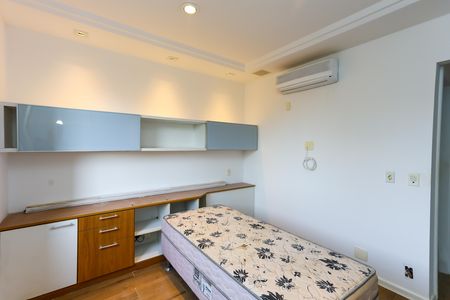Apartamento para alugar com 192m², 3 quartos e 3 vagas Apartamento para alugar com 192m², 3 quartos e 3 vagassuíte 1