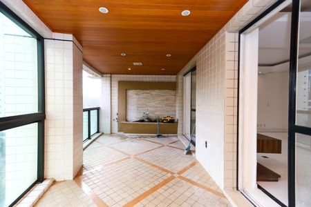 varanda de apartamento para alugar com 3 quartos, 192m² em Jardim Morumbi, São Paulo
