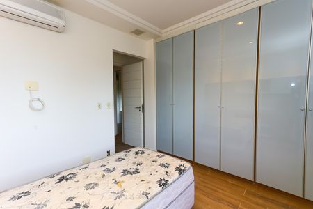 Apartamento para alugar com 192m², 3 quartos e 3 vagas Apartamento para alugar com 192m², 3 quartos e 3 vagassuíte 1