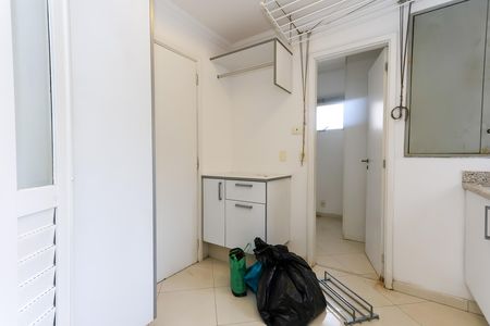 Apartamento para alugar com 192m², 3 quartos e 3 vagas Apartamento para alugar com 192m², 3 quartos e 3 vagasÁrea de Serviço