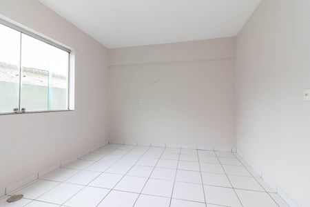 Quarto de casa para alugar com 1 quarto, 100m² em Parque Peruche, São Paulo