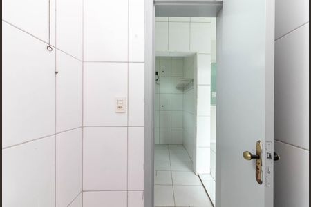 Banheiro de casa para alugar com 1 quarto, 100m² em Parque Peruche, São Paulo