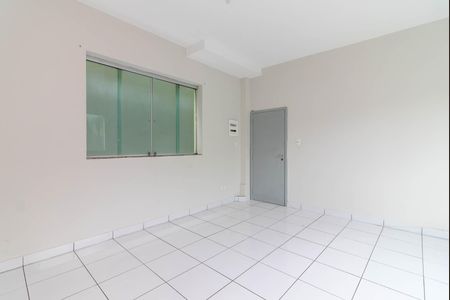 Sala de casa para alugar com 1 quarto, 100m² em Parque Peruche, São Paulo
