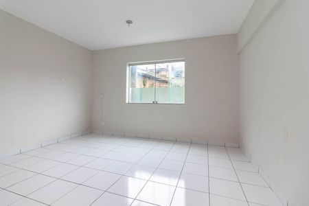 Sala de casa para alugar com 1 quarto, 100m² em Parque Peruche, São Paulo
