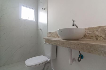 Casa à venda com 100m², 3 quartos e 2 vagas Casa à venda com 100m², 3 quartos e 2 vagasBanheiro Social