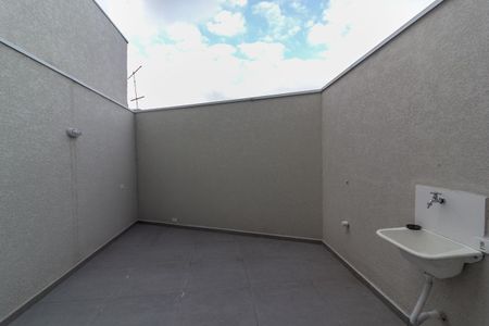 Casa à venda com 100m², 3 quartos e 2 vagas Casa à venda com 100m², 3 quartos e 2 vagasÁrea de Serviço