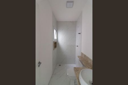 Casa à venda com 100m², 3 quartos e 2 vagas Casa à venda com 100m², 3 quartos e 2 vagasBanheiro Suíte