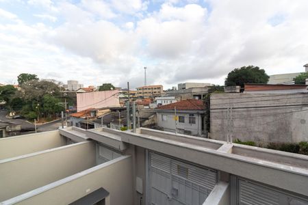 Casa à venda com 100m², 3 quartos e 2 vagas Casa à venda com 100m², 3 quartos e 2 vagasVaranda Quarto 1 - Suíte