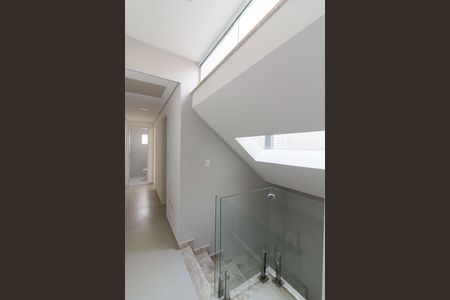 Casa à venda com 100m², 3 quartos e 2 vagas Casa à venda com 100m², 3 quartos e 2 vagasHall de distribuição